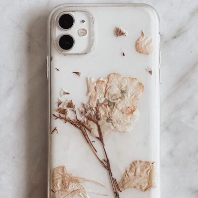 DIY Dried Flower Phone Case